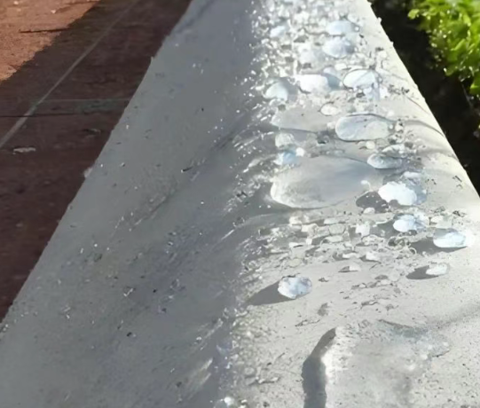 上犹硅烷浸渍涂料在混凝土保护中的应用